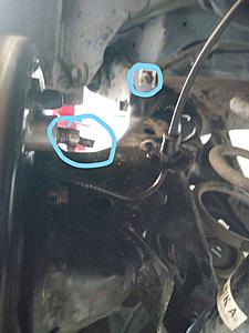 Removing stripped brake line from Fit '10-brake1.jpg